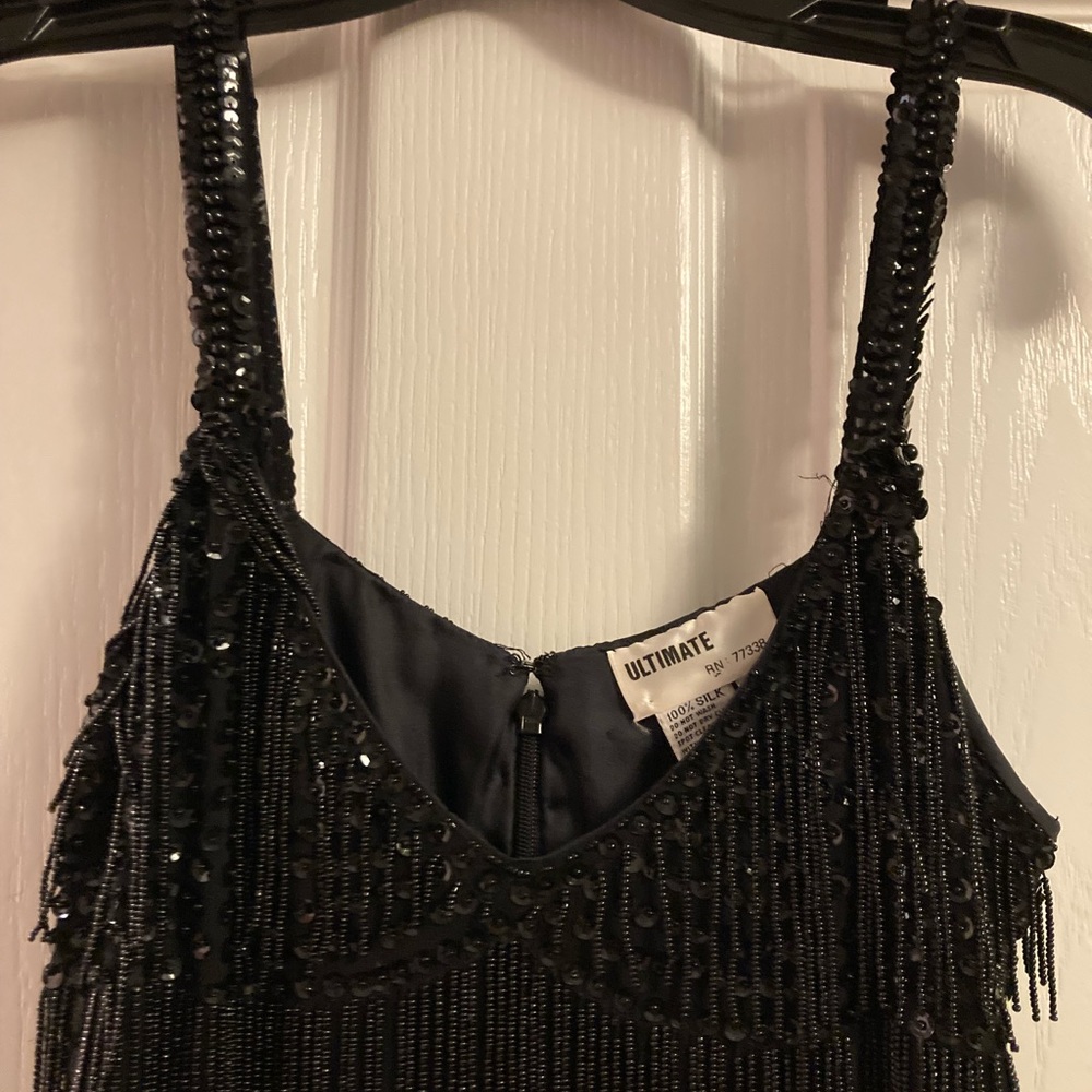 Gorgeous Vintage Beaded Dress. 100% Silk. Sequins and beads. Size Small. - Picture 3 of 9